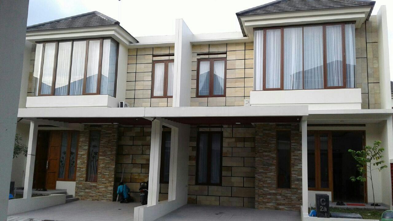 Padma Laguna Guesthouse Baturetno Exterior foto